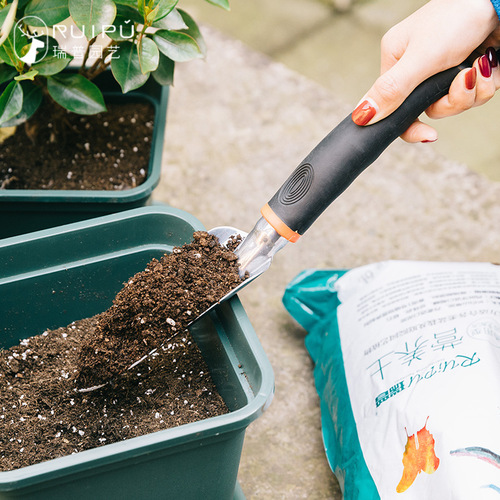 Potted small shovel for planting flowers, soil loosening flower shovel, gardening planting succulent tool set, three-piece set, household flower growing shovel