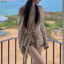 慵懒风宽松显瘦长袖T恤女24早秋新品纯欲辣妹设计感微透露肩上衣