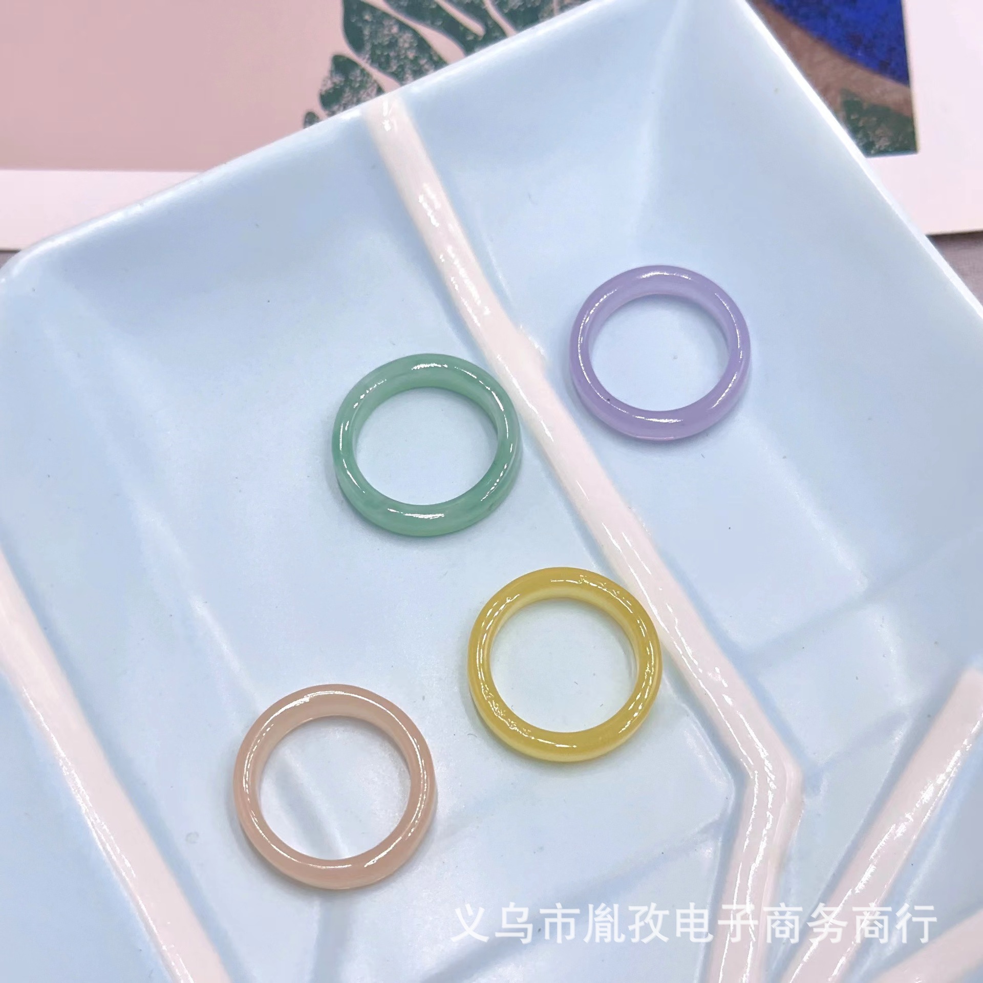 Corea del Sur nueva resina anillo fino anillo de color caramelo estilo elegante anillo de moda personalizada anillo de dedo índice