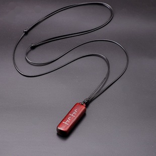 Sandalwood Inlaid Silver Pendant Necklace for Men and Women, Versatile Antique Sweater Chain, Long Literary Retro Couple Accessories
