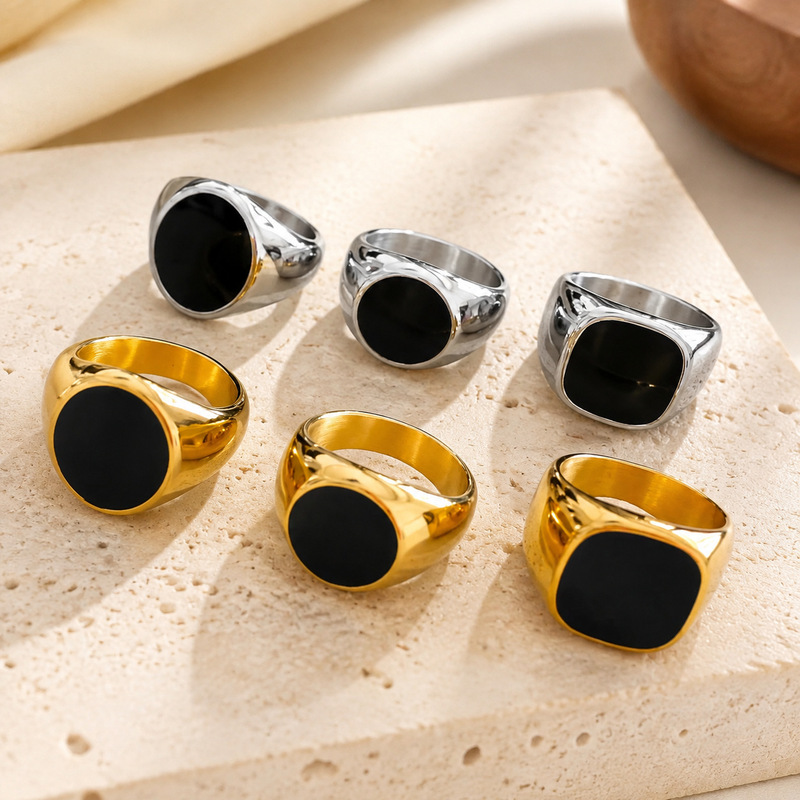 European and American style men's simple titanium steel resin cast ring, minimalist fashion personality ring, smooth flat ring European and American style men's simple titanium steel resin cast ring, minimalist fashion personality ring, smooth flat ring