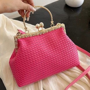 �羳25�¿�ԉ������A���ǹ�ɫŮʿ������ճ�ͨ�چμ�б���