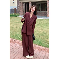 安可拉红西装套装女2025春新款高级感气质设计感西服阔腿裤两件套