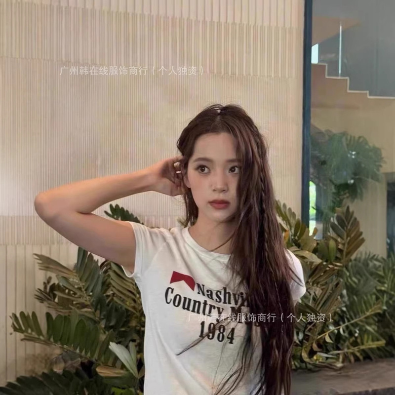 B m Ouyang Nana and Yu Shuxin's Same Style Letter 1984 Print Short-Sleeve Regular Shoulder Slim-Fit Short T-Shirt