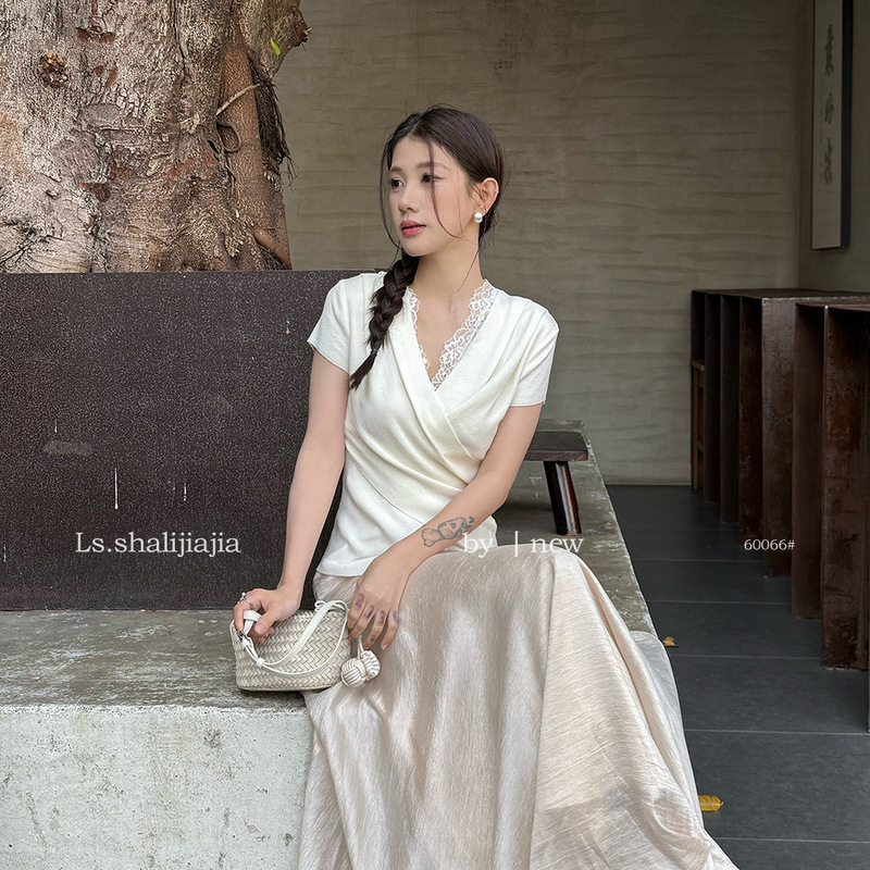 Ls Sweet and Elegant Lace Splicing V-Neck Slim-Fit Blouse Guangzhou Shisanxing 2026 Spring New Style Top 60066 # Ls Sweet and Elegant Lace Splicing V-Neck Slim-Fit Blouse Guangzhou Shisanxing 2026 Spring New Style Top 60066 #