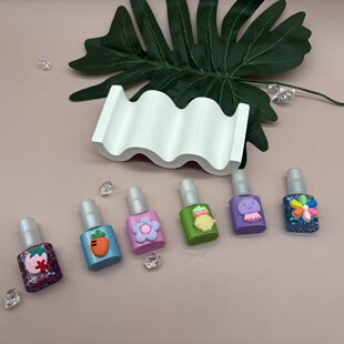 �H�����Q���� ��ͯ�ɐۿ�ͨˮ��ָ���� ��ɫ���x