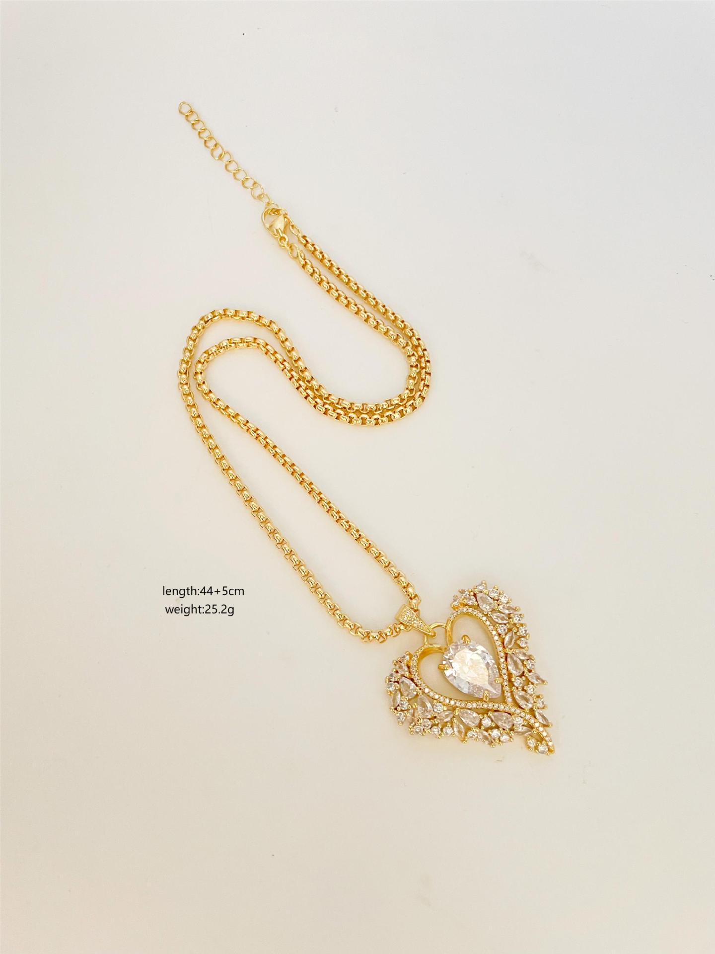 Daily Occasion Artificial Pearl, Copper Material Retro Sweet Heart Shape Zircon Artificial Pearl Copper Wholesale Pendant Necklace
