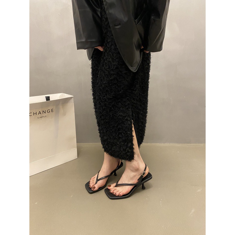 Fashionable sandals