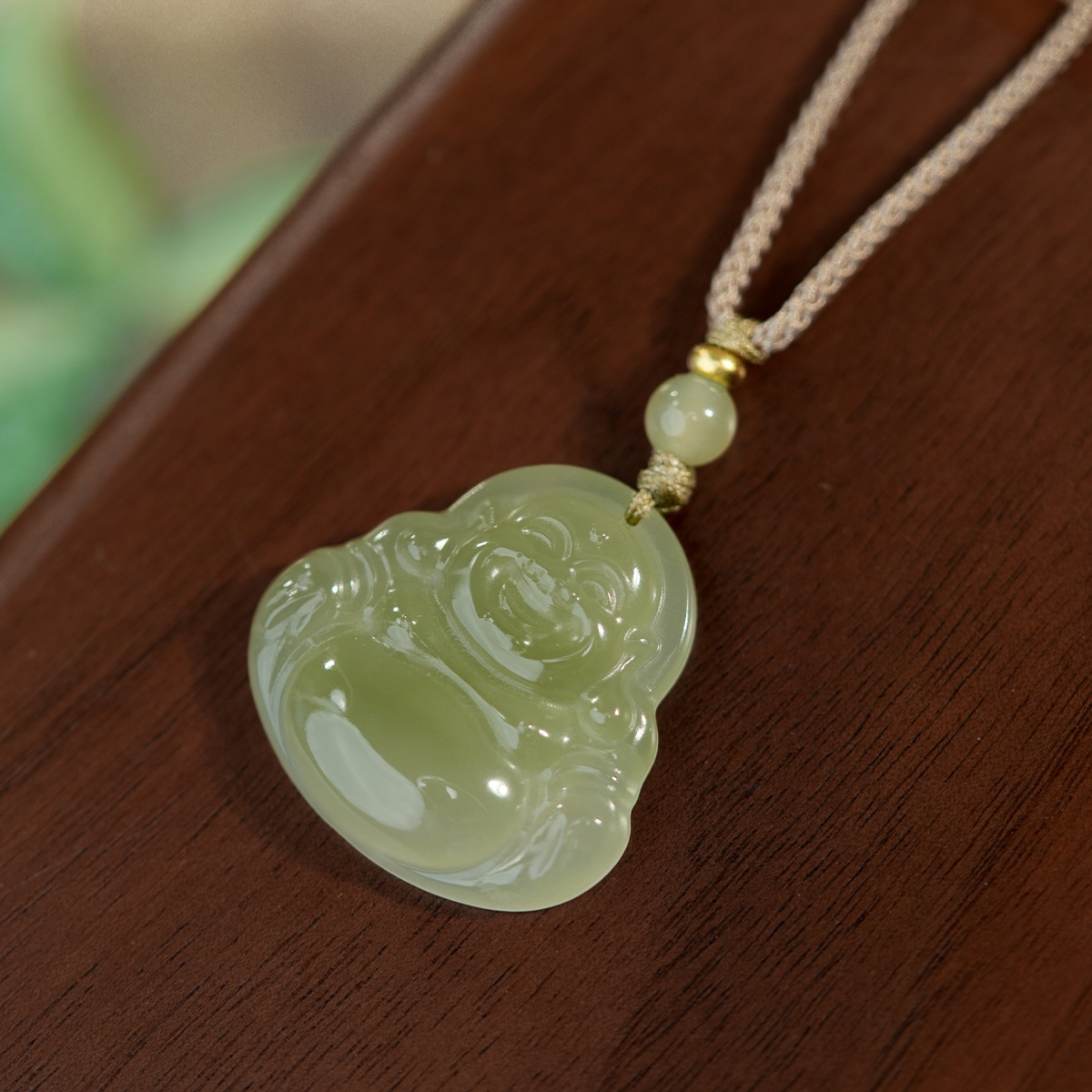 Светлый кулон Будды