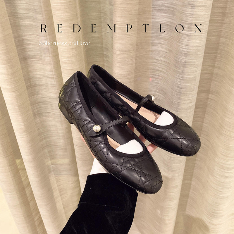 Su Yinyin, la misma dama ~ Temperamento cuero suave diamante perla hebilla zapatos planos zapatos de mujer Mary Jane