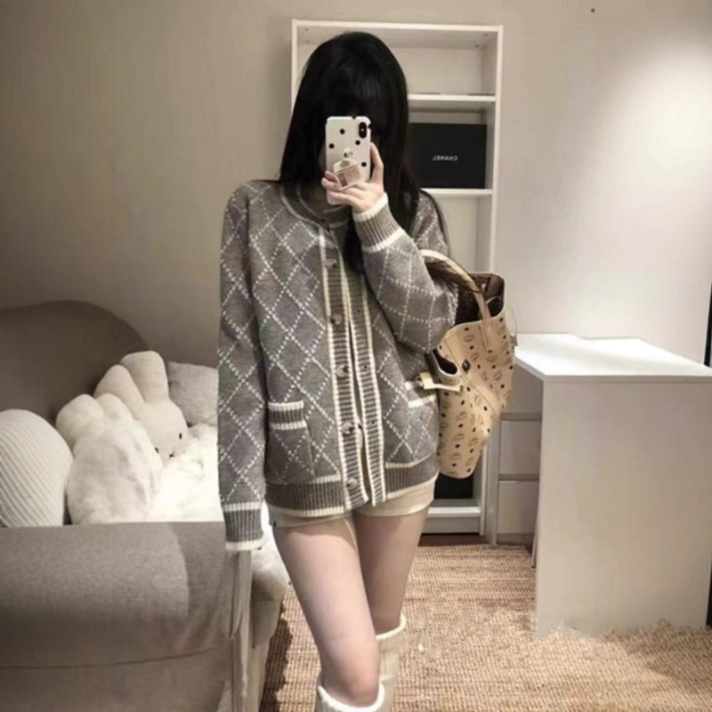 法式高级感拼色菱格灰色针织开衫上衣女春季外搭慵懒风毛衣|undefined