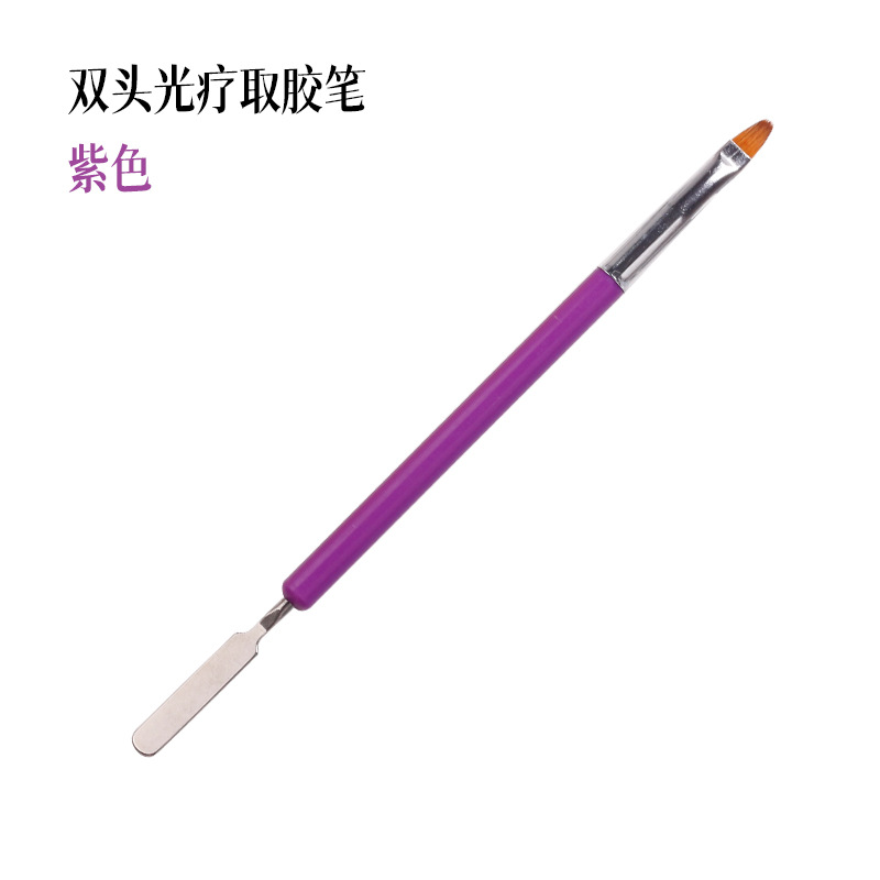 El color del caramelo es morado con un bolígrafo de goma.