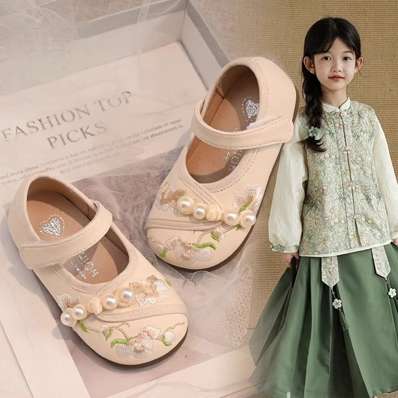 Zapatos Hanfu de niñas 2025 primavera y otoño nuevos zapatos de cuero chinos chinos para niños zapatos de princesa zapatos de bordado antiguo