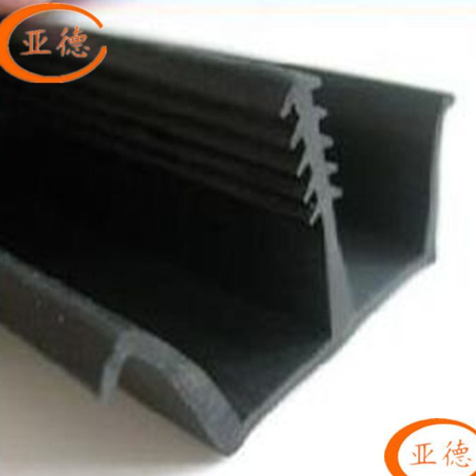 厂家tpe、TPV、TPU、 弹性体汽车密封条 来图来样