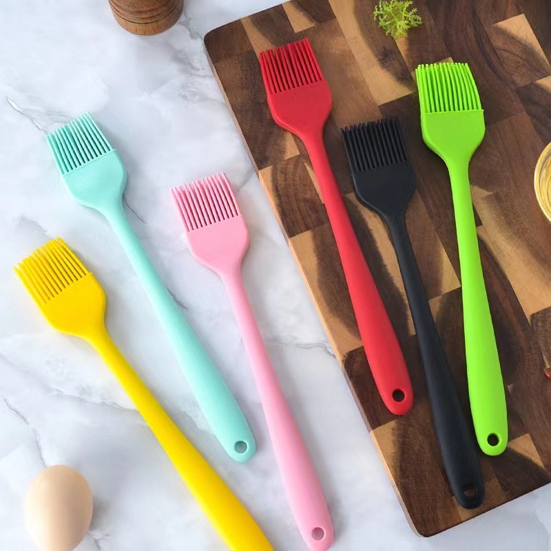 Silicone Oil Brush Integrated Oil Brush Barbecue Brush High Temperature Resistant Silicone Sweep Baking Tool Seasoning Brush Air Fryer Brush