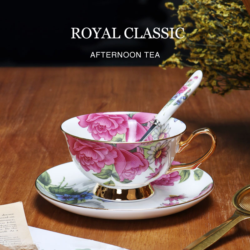 Taza de café china de hueso europeo y platillo traje de gama alta caja de regalo exquisito juego de té de la tarde regalo de novias