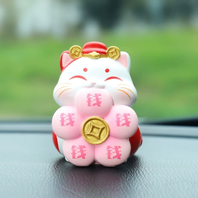 Cats are coming car ornaments creative car decoration ornaments car supplies center console combination decoration collocation (Car ornaments) - the-wealth-cat-is-here-ornaments-send-money