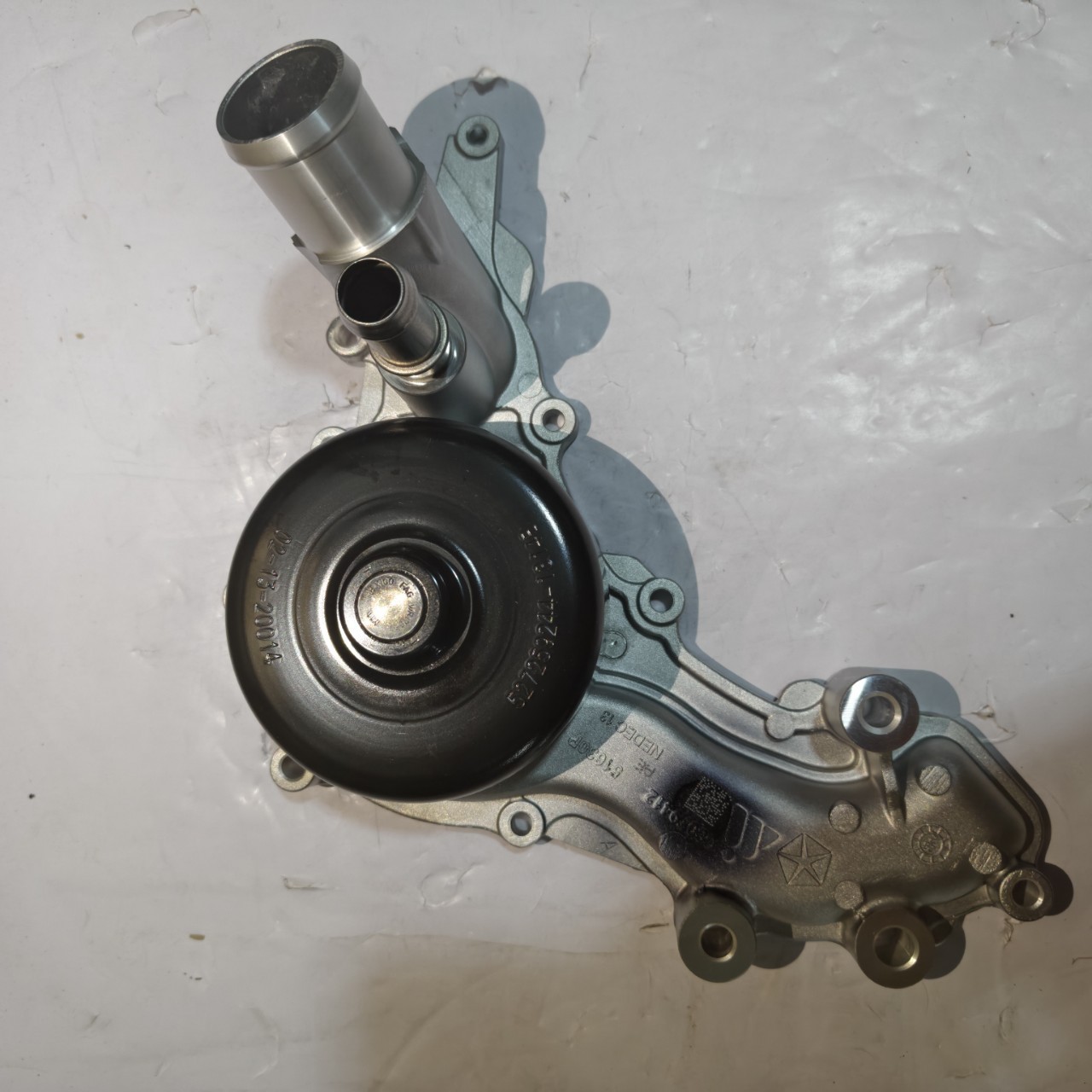 Suitable for 2012-17 Jeep Wrangler 3.0 3.6 Displacement Cooling Water Pump, Water Pump 68079412A
