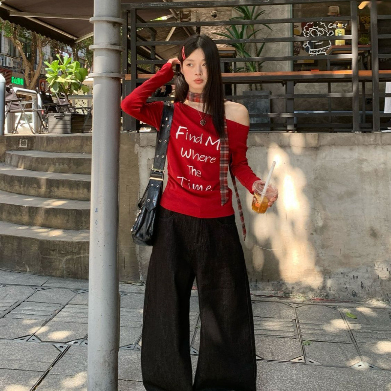 红色斜肩长袖t恤女秋季新款内搭露肩字母印花独特辣妹显瘦上衣潮|undefined