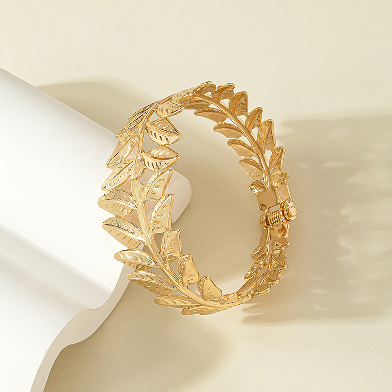 Ethnic Style Carved Leaves Flower Shaped Hollowed Alloy Bangles Wholesale display picture 3