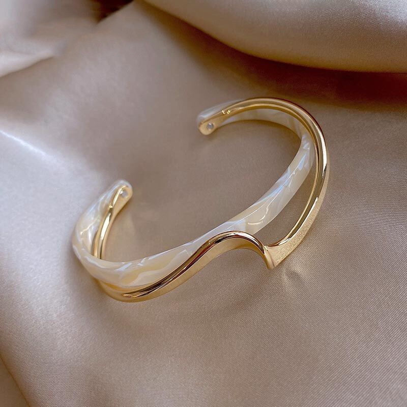 Europa y los Estados Unidos imitación de frita geométrica círculo abierto doble pulsera chapado en oro simple nicho temperamento de alta joyería para mujeres