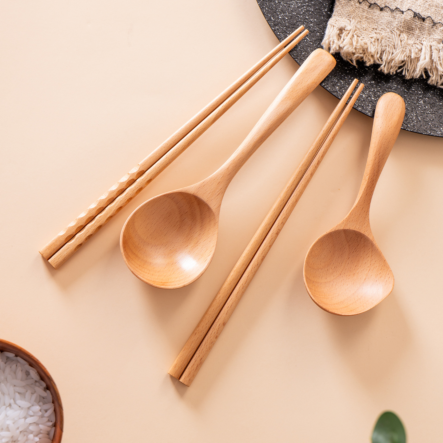 Las celebridades de Internet comen y siembran arroz seco cuchara grande vajilla de madera portátil al aire libre regalo cuchara de madera de mango largo palillos de dos piezas se pueden grabar