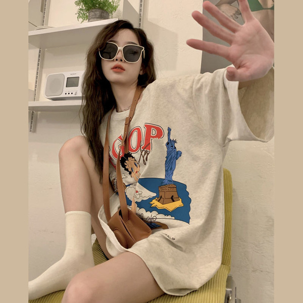 Retro cotton brand summer T-shirt with a round collar