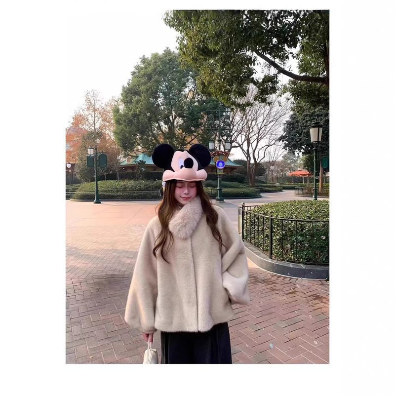 Mink Fur Coat for Women Winter 2025 New Style Eco-Friendly Faux Fur Young Fashion Fur Coat Light Luxury Warm Fur Collar Jacket Mink Fur Coat for Women Winter 2025 New Style Eco-Friendly Faux Fur Young Fashion Fur Coat Light Luxury Warm Fur Collar Jacket