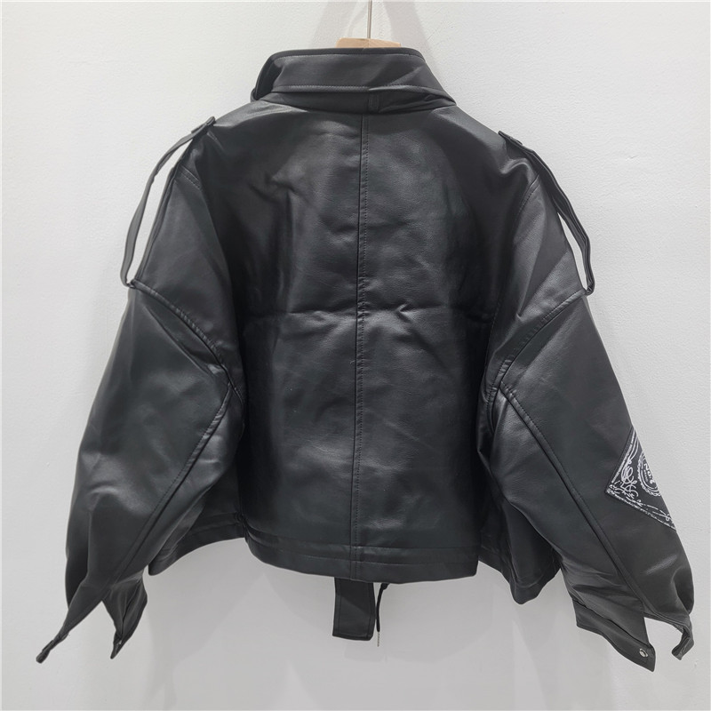 Carta de estilo americano más veludo engrosado lazos chaqueta de cuero PU chaqueta de mujer herramientas sueltas de bolsillo grande chaqueta de locomotora