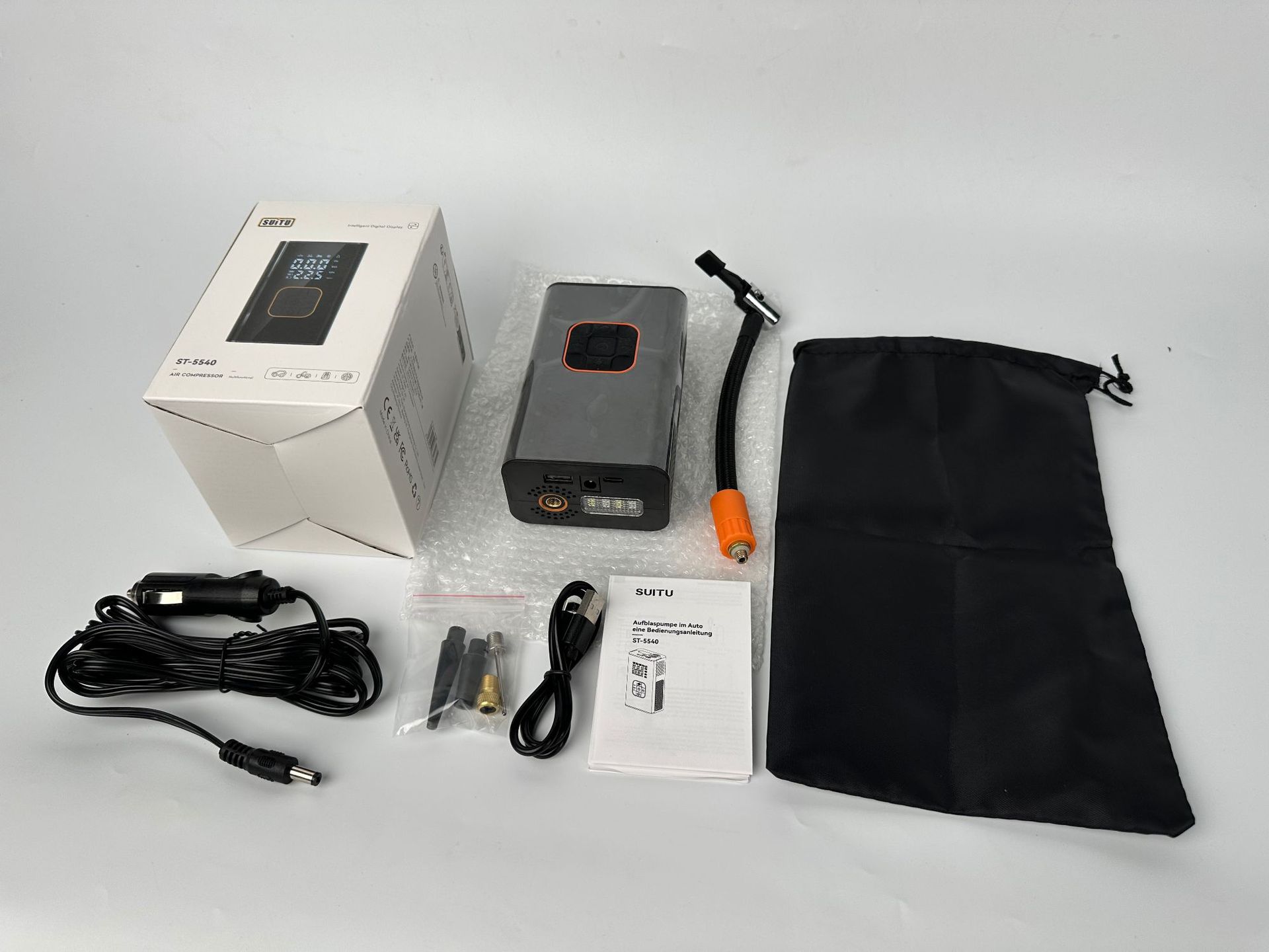 Car Smart Tire Inflation Wireless Portable Car Digital Display Tire Pump Multi-Function Car Power Bank
