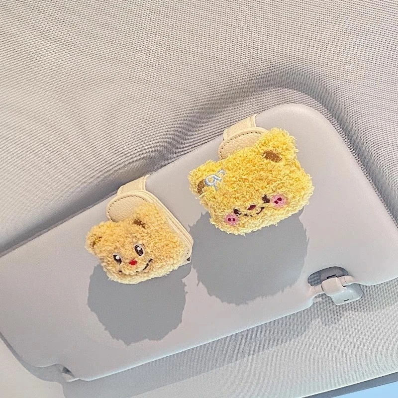 Cute New Kitty Cat Car Glasses Holder, Sunglasses Storage, Magnetic Car Interior Kt Cat Glasses Clip