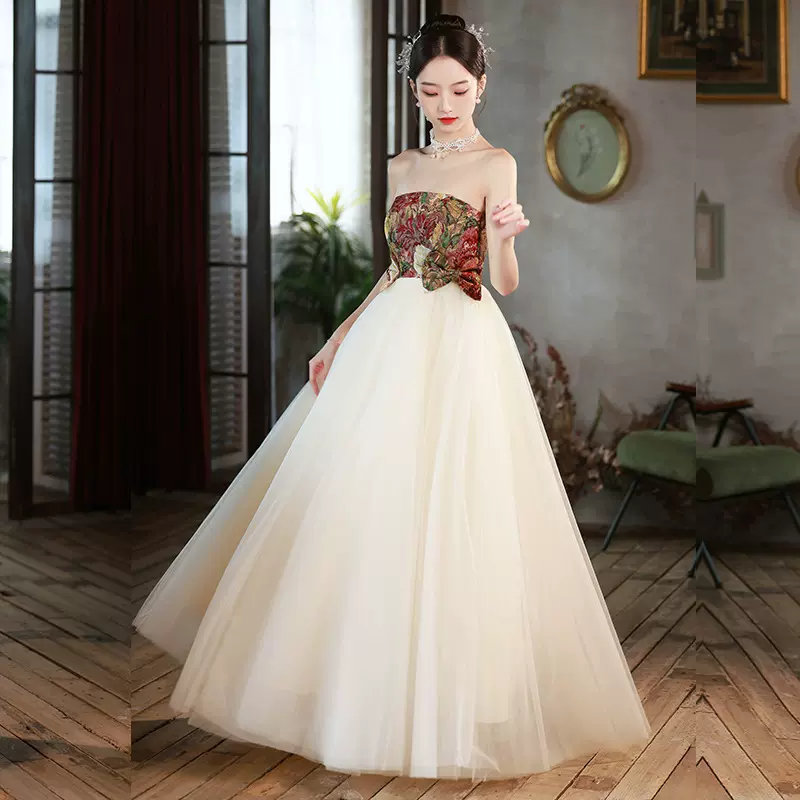 轻婚纱礼服尺码胖mm高级质感敬酒服新娘订婚裙轻奢晨袍抹胸女礼服