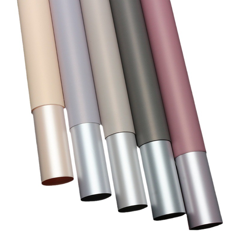 Papel de envolver flores ramo de rosas papel de envolver papel de color caqui impermeable coreano de dos colores Ouya papel tienda de flores material al por mayor