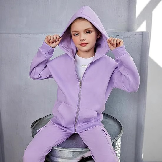 Hoody with zipper