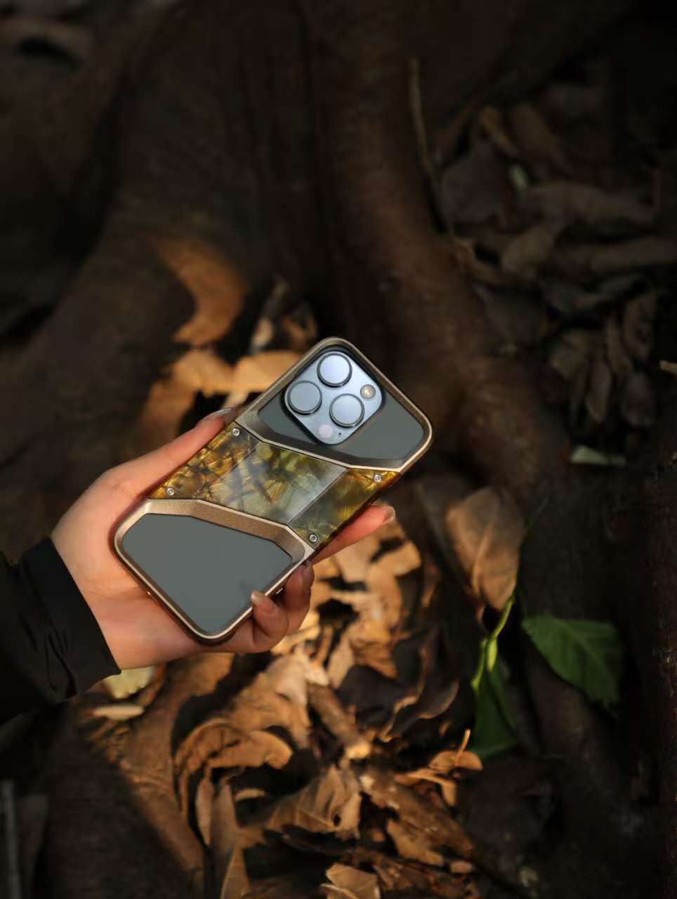 Ốp lưng iPhone 16 Pro Max hợp kim nhôm chống rơi, viền dày bảo vệ toàn diện — Hợp kim nhôm M12 + miếng cao su thân thiện với môi trường [vàng] chi tiết 7