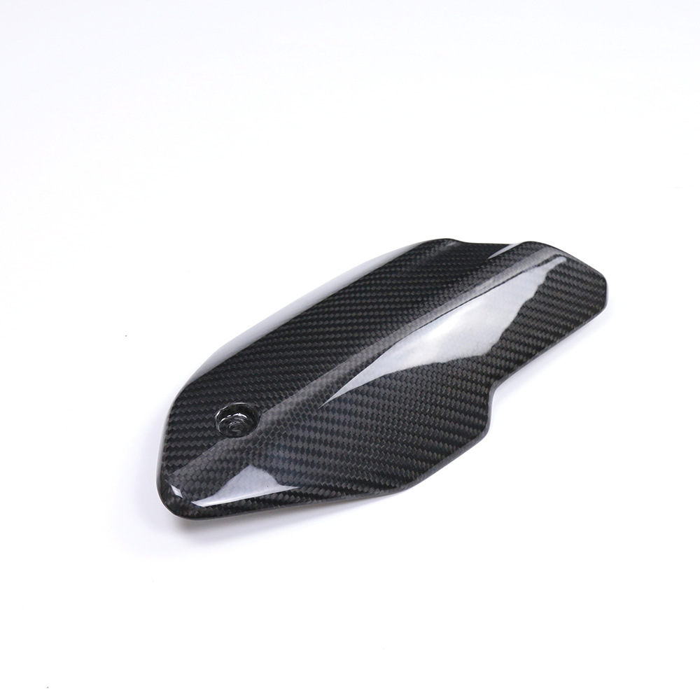 Suitable for CFMOTO spring wind 800NK sharp + motorcycle carbon fiber shell modification Accessories exhaust pipe cover