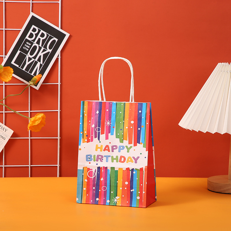 Geburtstag Einfacher Stil Buchstabe Papier Täglich Geschenk Taschen display picture 6