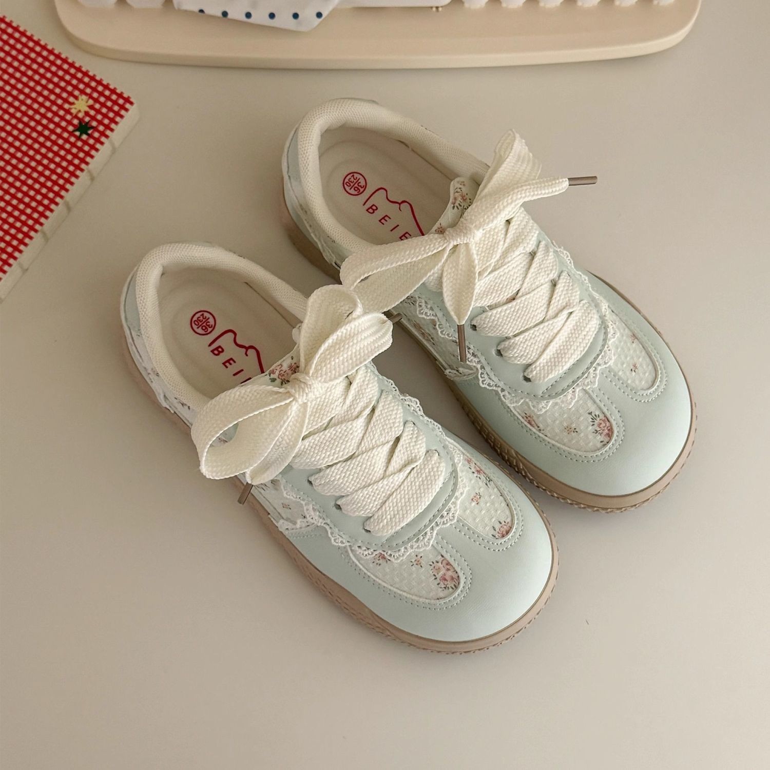 Retro coreano Gump zapatos para mujeres 2025 otoño nuevo nicho impresión transpirable zapatos de skate para mujeres zapatos casuales con suela gruesa
