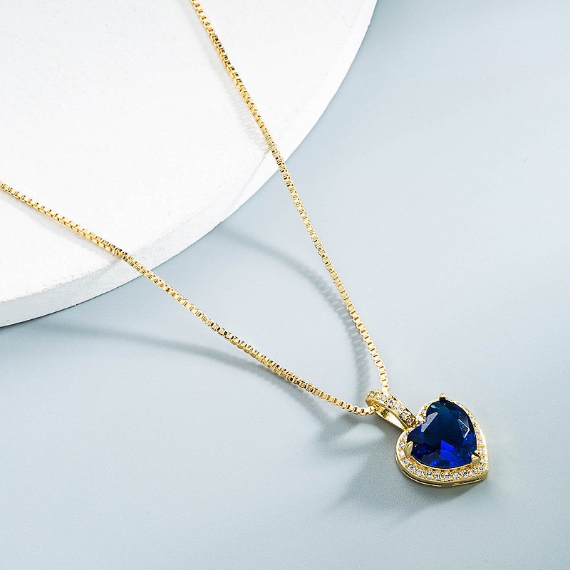 wholesale jewelry simple colorful crystal heart pendant copper necklace Nihaojewelrypicture5