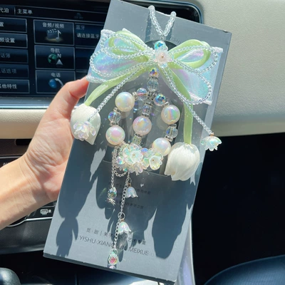 Tulip Bow Car Pendant Crystal Car Rearview Mirror Lily of the Valley Flower Pendant Fairy Car Decoration (Car hanging) - white