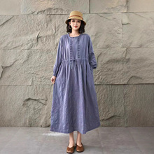 重工刺绣连衣裙2025文艺日系森女系圆领设计感抽绳收腰显瘦长裙女