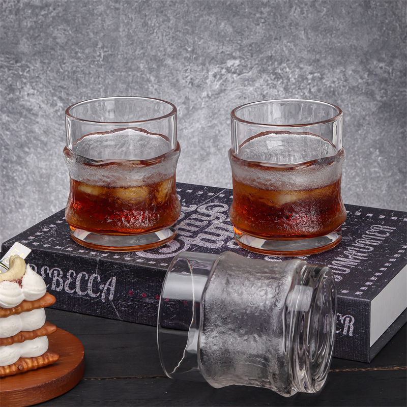 Celebridad de Internet de alto grado colgando taza de hielo ins estilo de vidrio sensación taza de agua de hielo taza de café americano whisky taza de vino