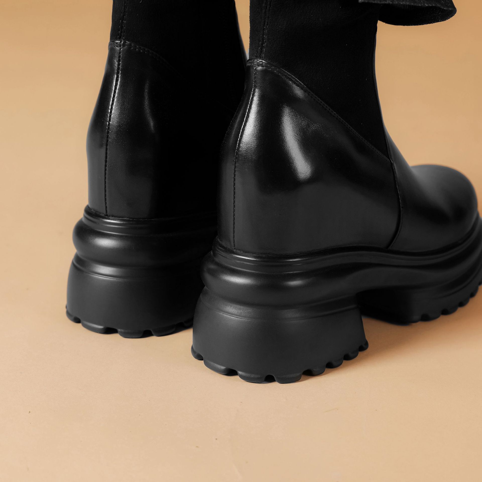 Boot nữ cổ cao ôm bắp chân chất jean phong cách miền Tây, gót 10 cm — Nhung đen jean chi tiết 12