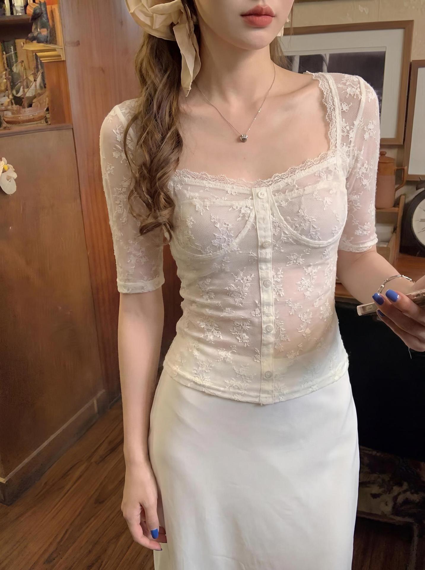 纯欲辣妹蕾丝提花拼接方领中袖T恤女装夏季新款性感微透显瘦上衣