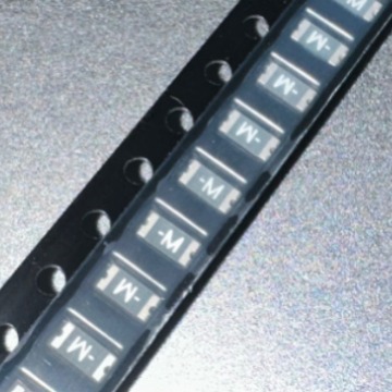 力特自恢复保险丝 1206L500SL-VWR 1206L500SL 1206 5A 6V 丝印-M