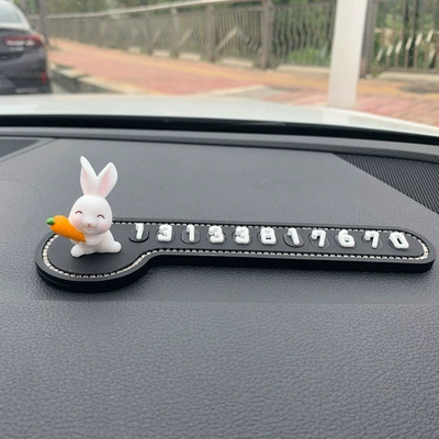 for moving vehicles, creative car – Nömrəli dayanma kartı - rabbit-with-a-carrot-driving-into-a-parking-space