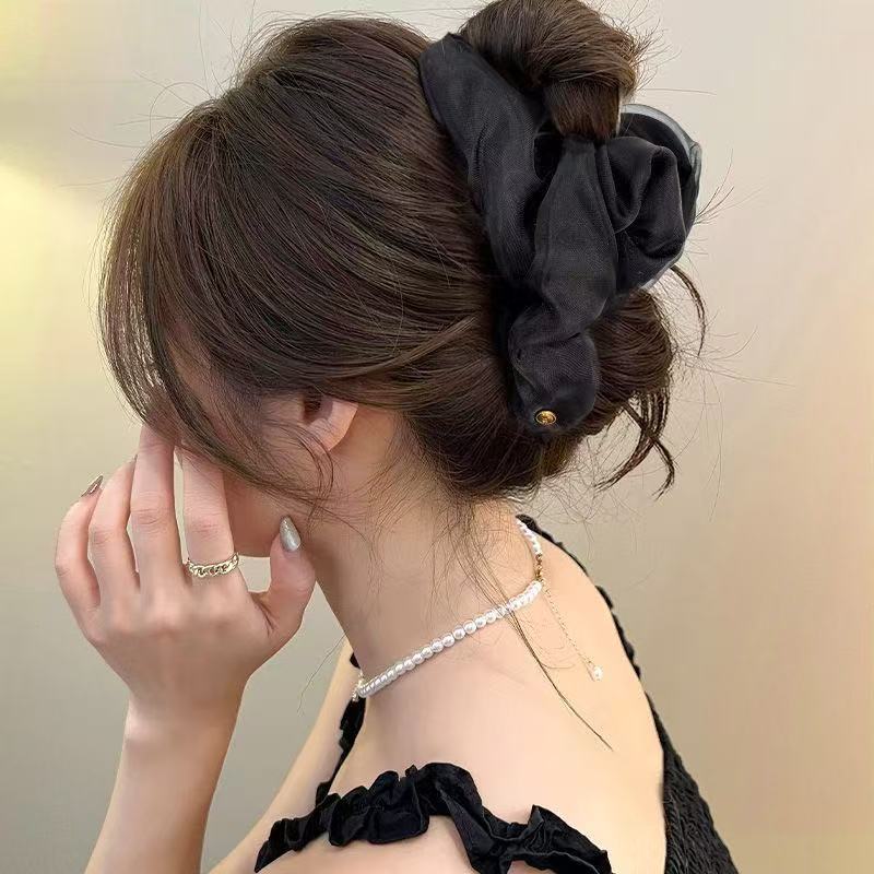 高级感缎面大号抓夹女2025新款轻奢褶皱后脑勺夹子鲨鱼夹头饰发卡|undefined