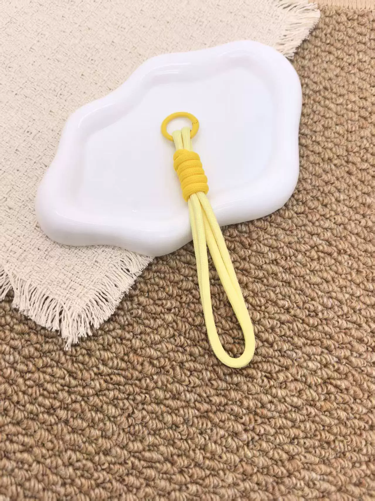 Mobile phone, short strap handmade, woven keychain, Reins leash