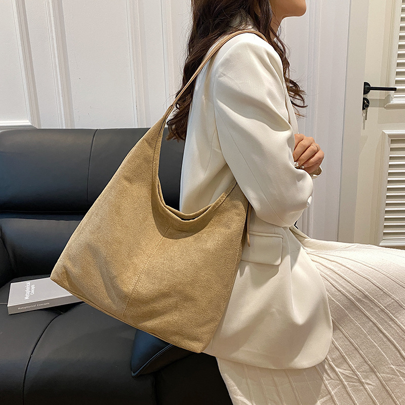 Bolso rosa coreano perezoso2024 nuevo paquete de transporte de hombro de gran capacidad suave pito