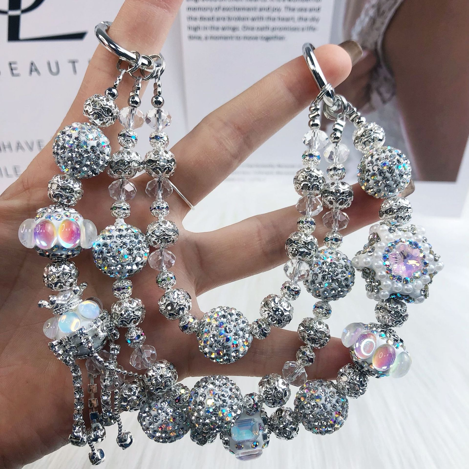 New Hot Selling Douyin Live Broadcast Heavy Industry Rich Woman Mobile Phone Chain Fashion Heavy Industry Diamond Mobile Phone Buckle Blind Box Mobile Phone Chain Wholesale
